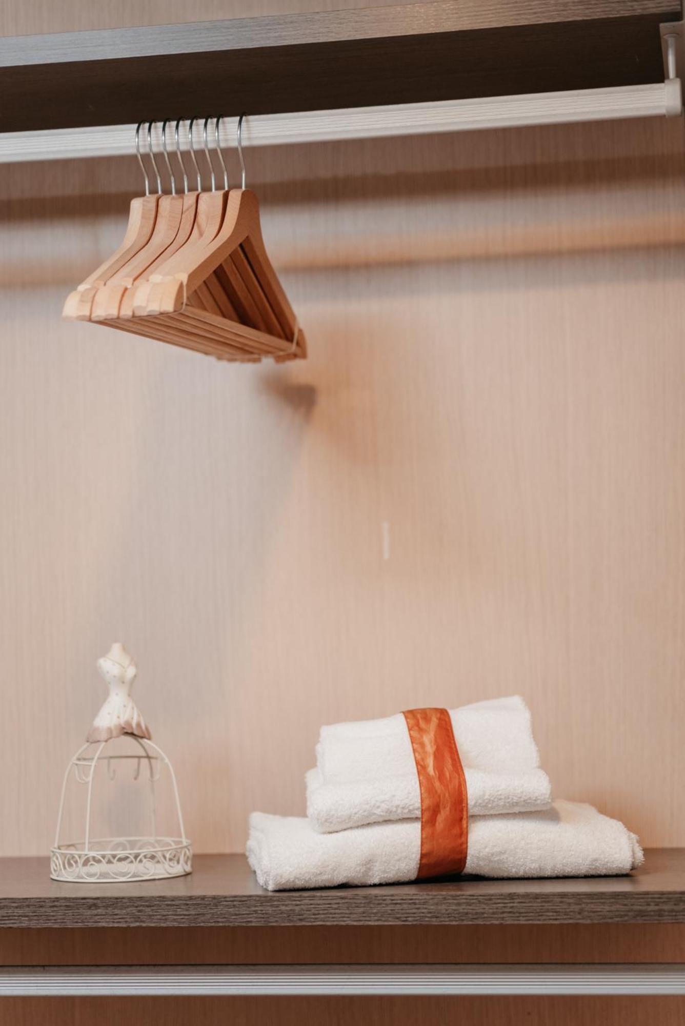 Appartement La Casa Dell' Avvocato - Centro à Naples Extérieur photo